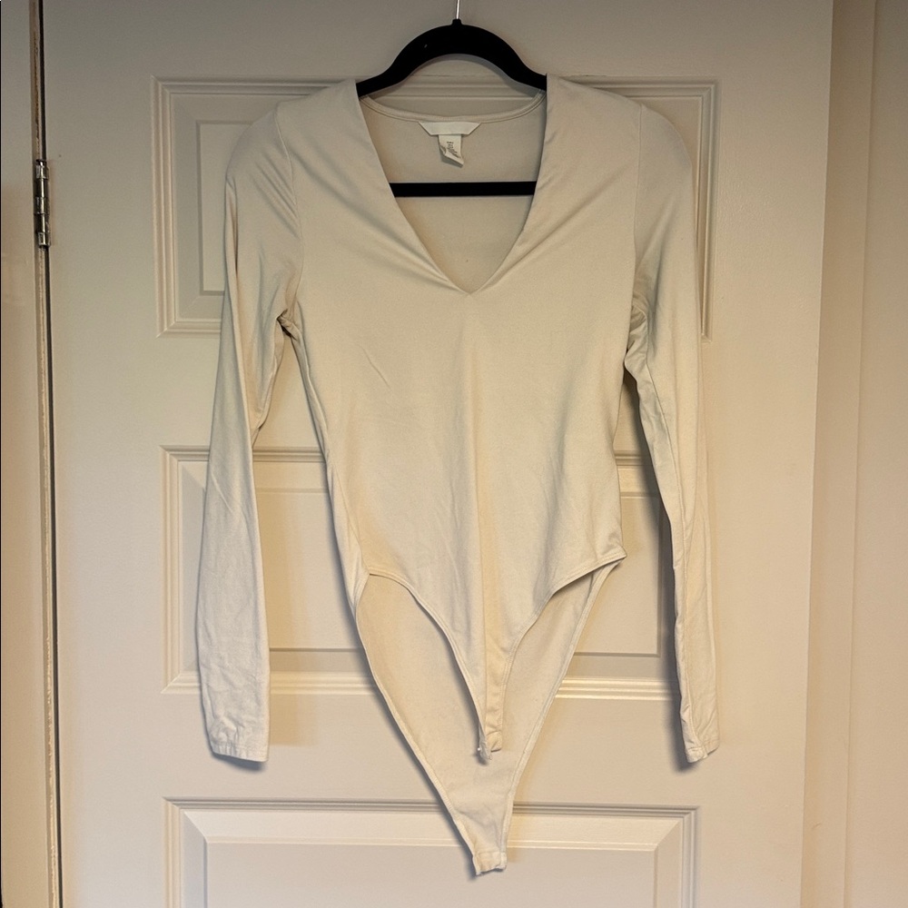 H&M Off-White Garment